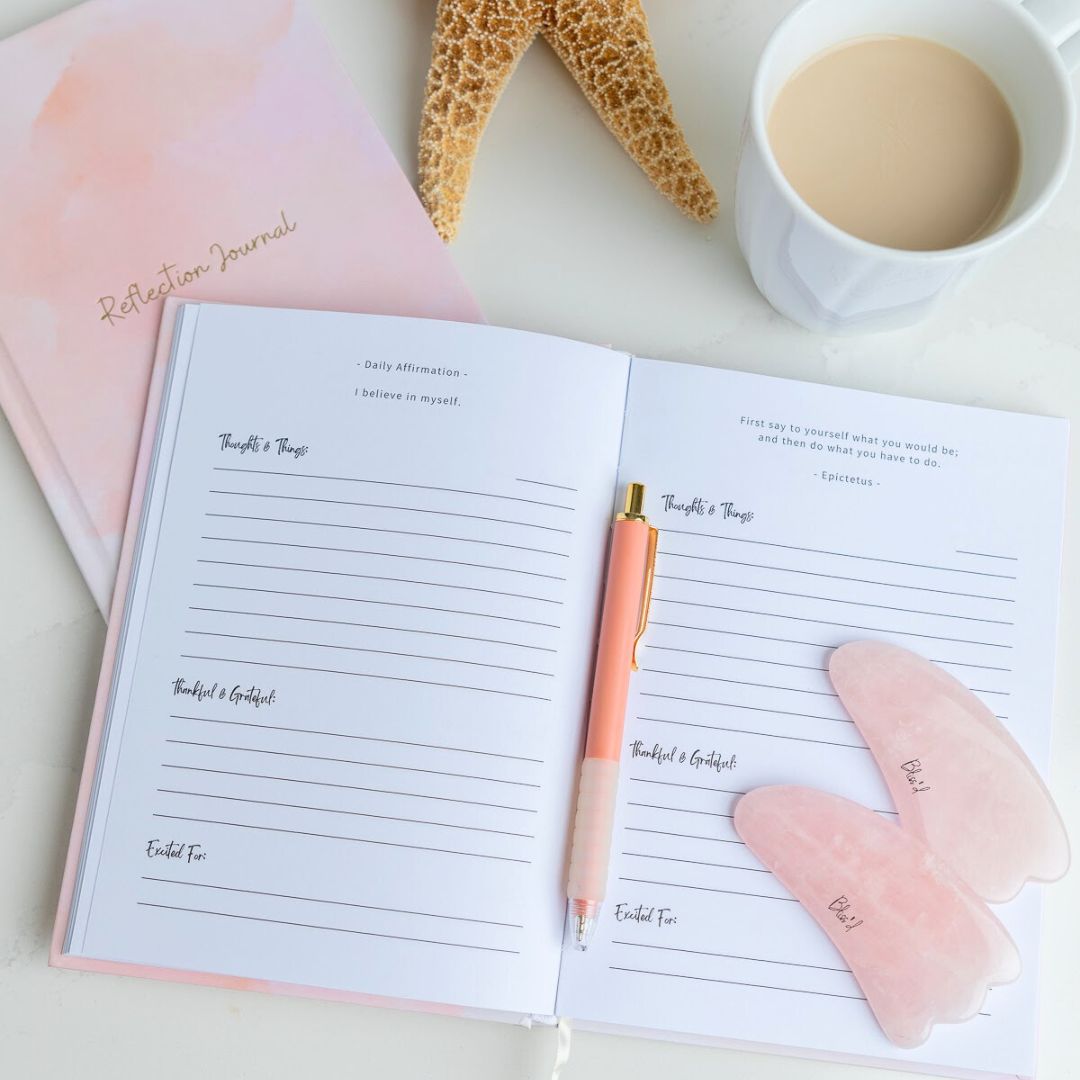 Time to Reflect: A 5-Minute Gratitude Journal by Bliss'd Co Leaves of Leisure