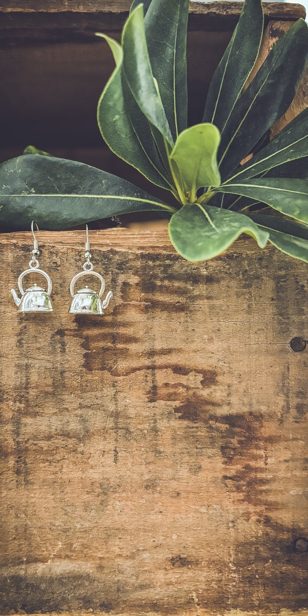 Adorable Tea Kettle Earrings Leaves of Leisure