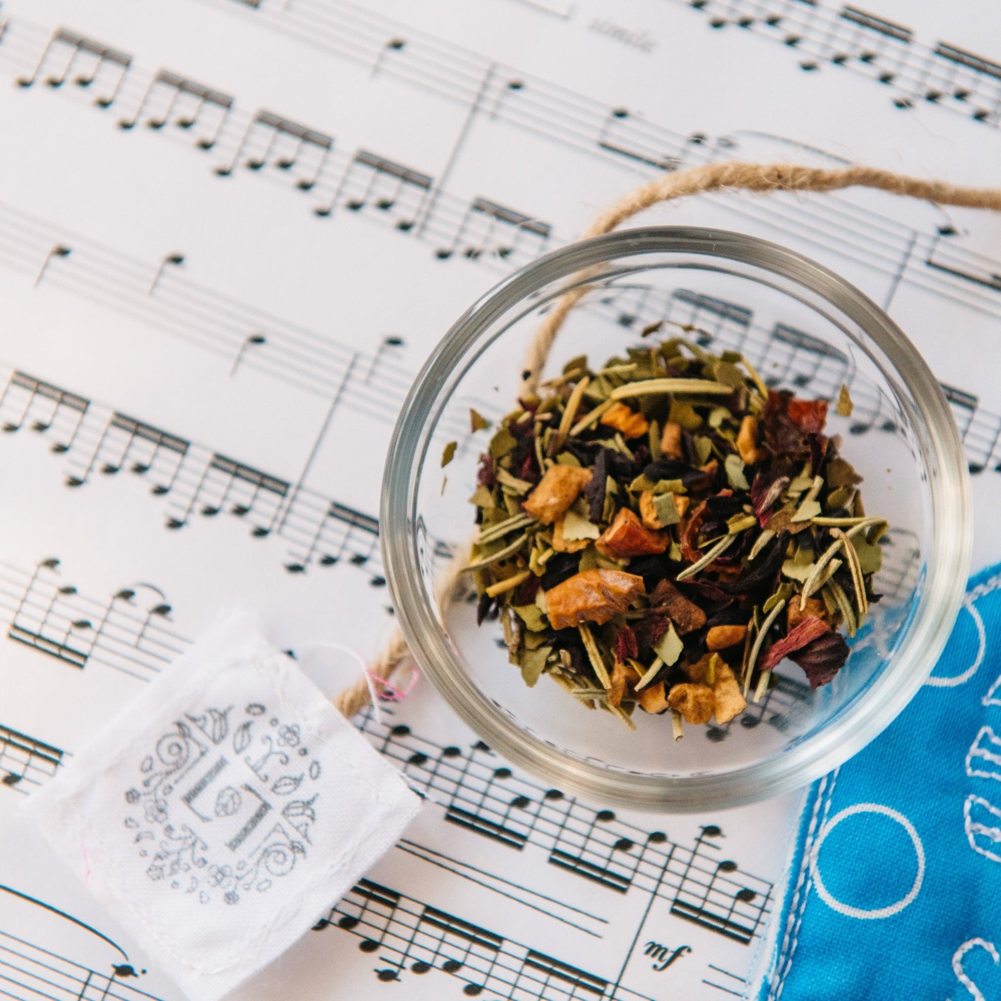 Sun Soaked Tea Leaves of Leisure