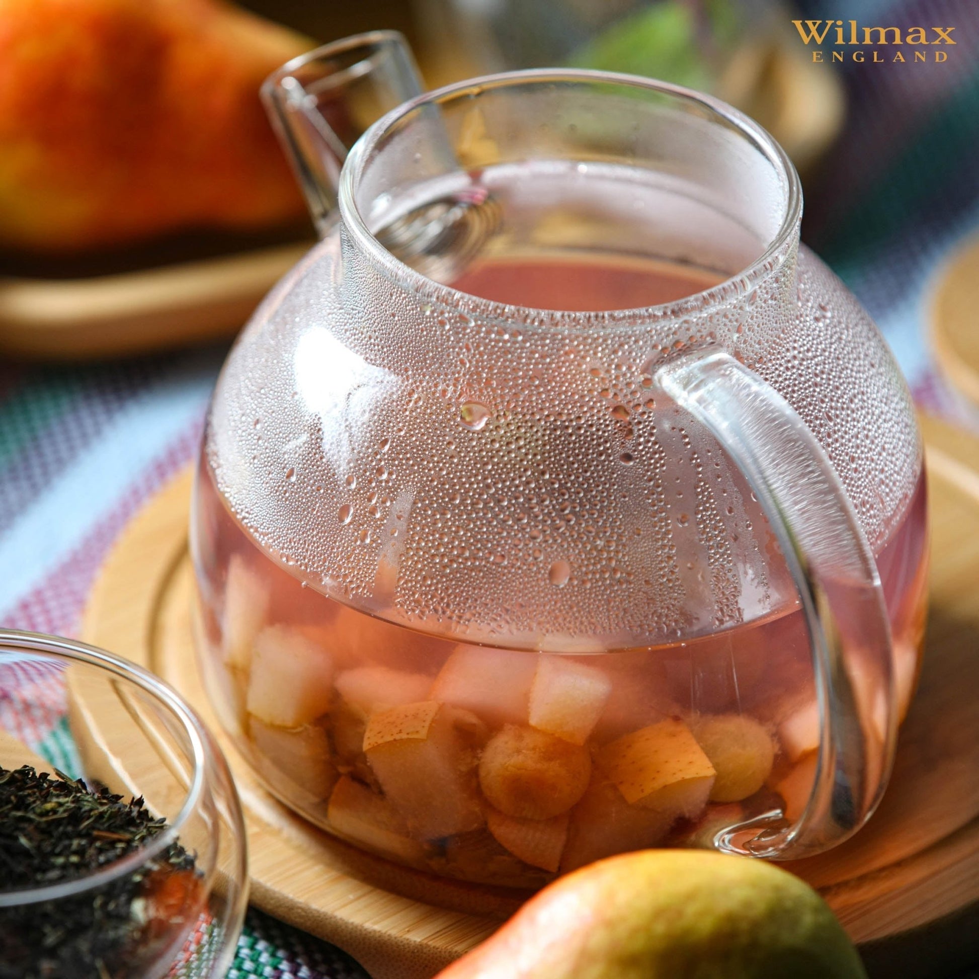 https://www.leavesofleisure.com/cdn/shop/products/thermo-glass-tea-pot-32-fl-oz-high-temperature-and-shock-resistant-by-wilmax-porcelain-162829.jpg?v=1684892347&width=1946